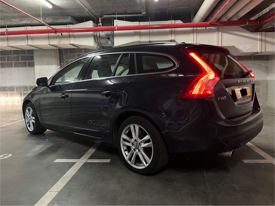 Volvo V60 D4 2013