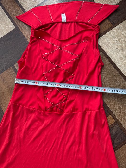 Жіночі карнавальні костюми: морячка, Дракула/вампір, Гарлі Квін/клоун