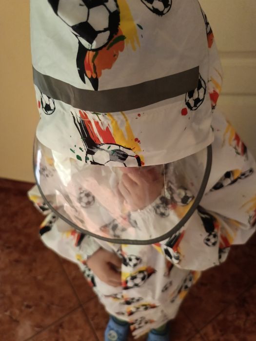 Płaszczyk przeciwdeszczowy.