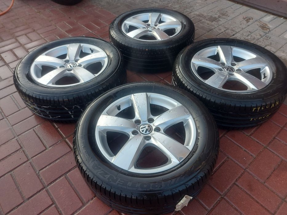 Диски R17 7J ET 43 шини 235/55/17  тігуан  Volkswagen  Tiguan т-4 шкод