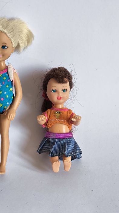 Zestaw zabawek laleczki vintage w bardzo dobrym stanie.