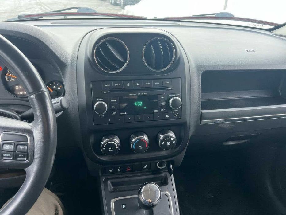 Jeep Patriot Latitude      2014