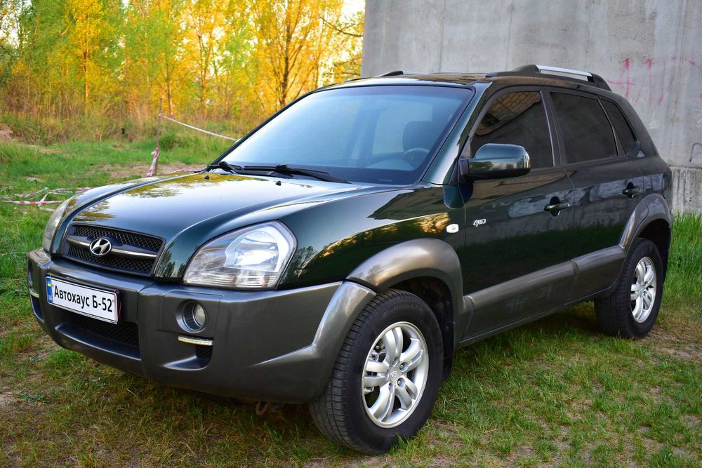 Хюндай Тюксон 2008г.в,Дв 2.0D, Автомат, полный привод