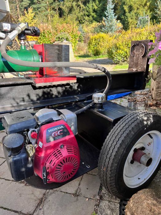 Łuparka do drewna rębak spalinowa hydrauliczna Honda 36 ton masywna US