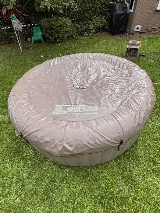 Jacuzzi + aksesoria lampka i pulka Pure Spa Intex SSP-H-20-1C