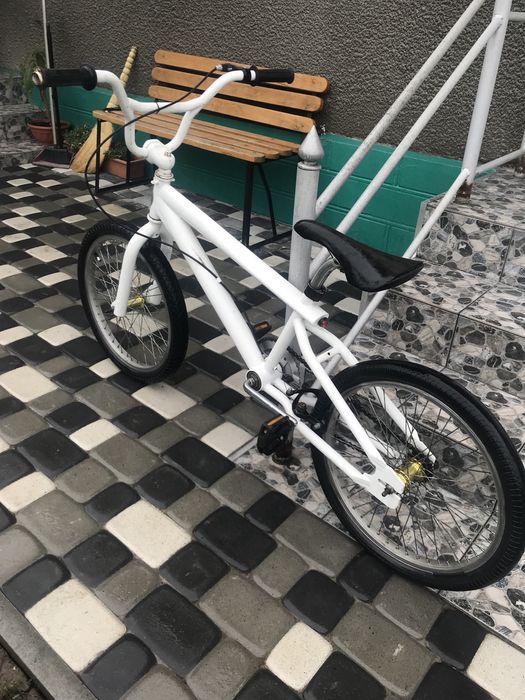 Велосипед трековий BMX, БМХ трюковий