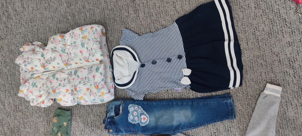 Zestaw paka ubrań dziewczynka  rozm 92