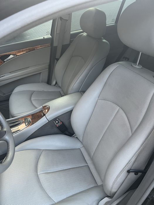 Мерседес w211 2008 р 2,2 дизель
