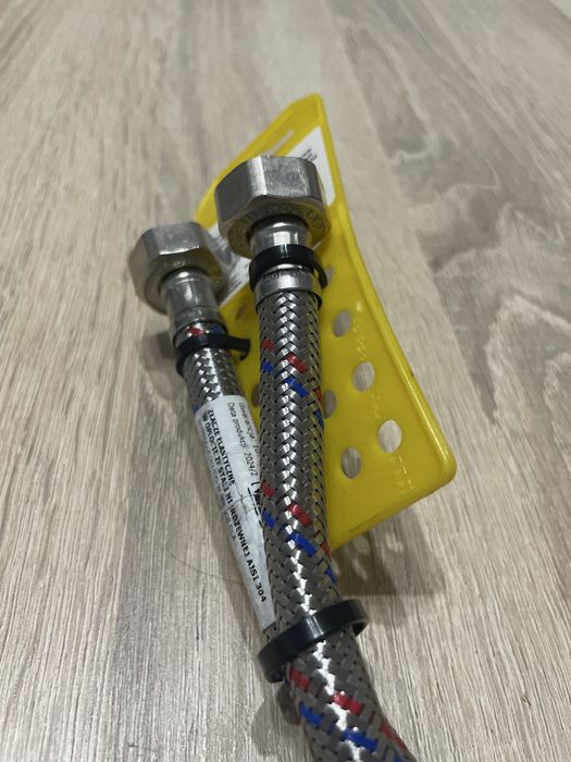 Wężyk do zlewu, bojlera Castorama - 1/2 1i 00 m Warszawa / wysyłka