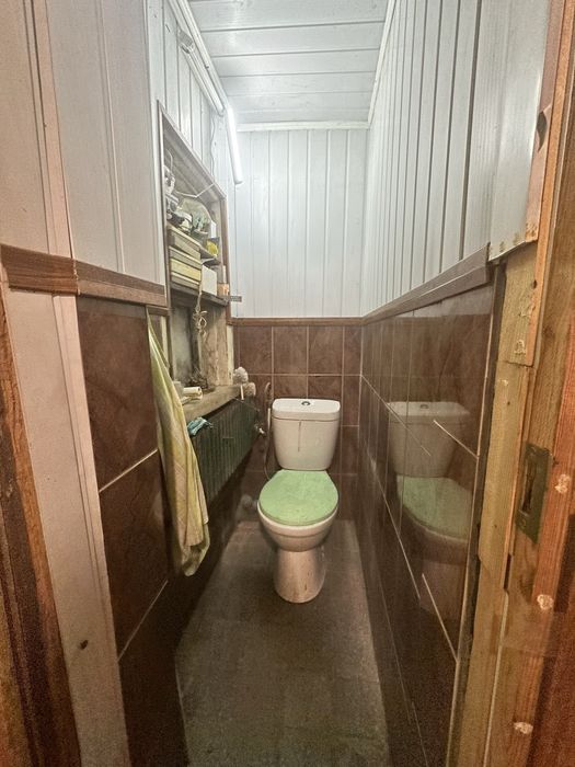 Продам 1/2 дома р-он Новые дома 1 мин Коммунальный рынок , газ, вода, центральная канализация