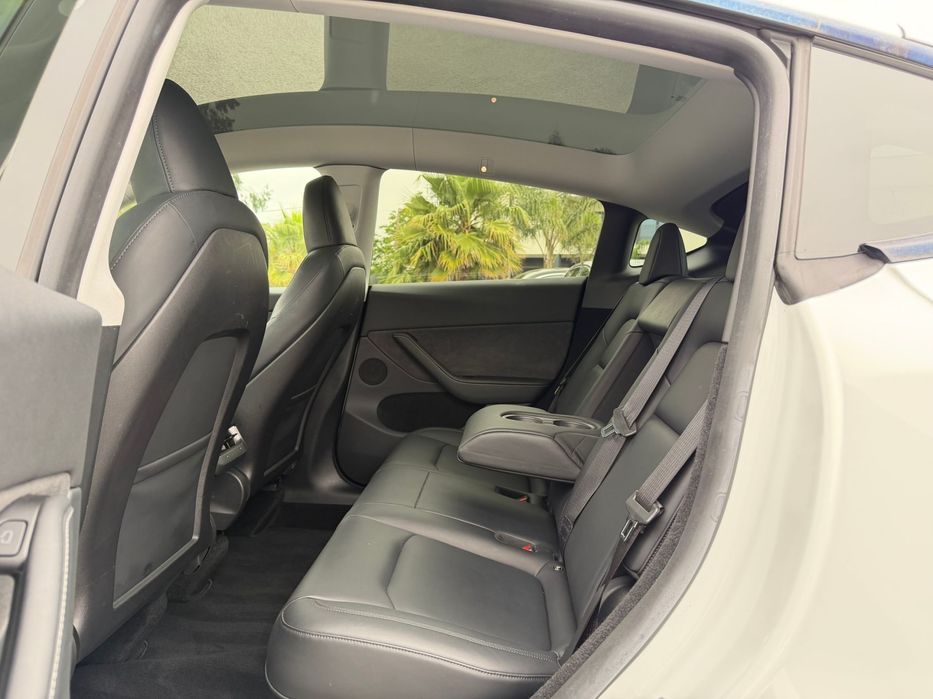 Tesla Model Y Long Range Tração Integral