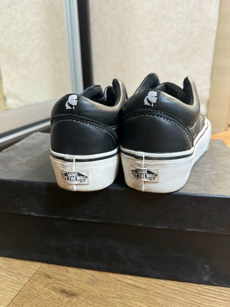 Lagerfeld vans best sale