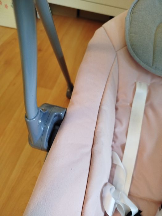 Leżaczek Bujaczek huśtawka lionelo