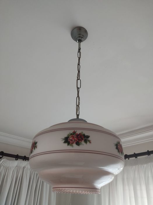 Candeeiro de uma e três lâmpadass