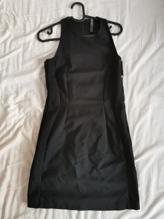 Sukienka - mała czarna, dopasowana