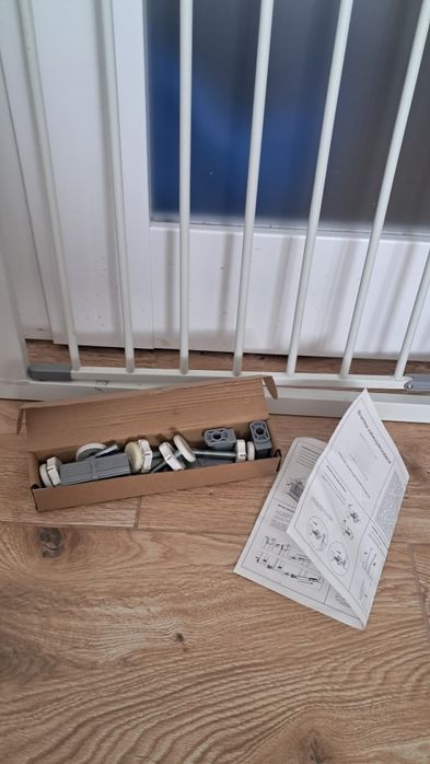 Bramka zabezpieczająca na schody- furtka odbiór osobisty