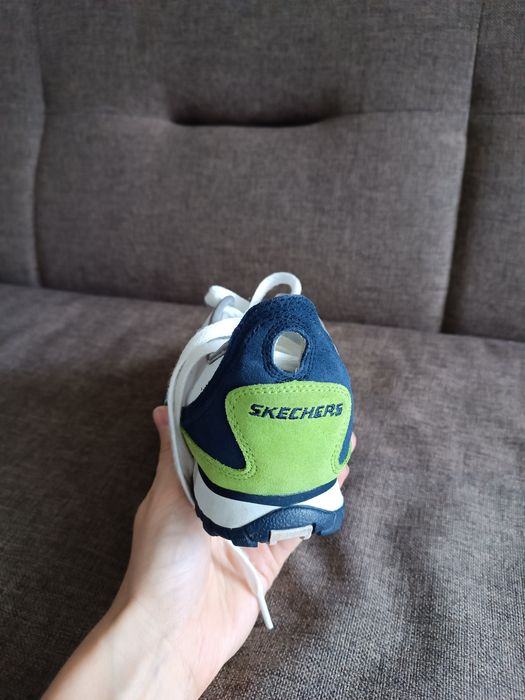 Кросівки шкіряні