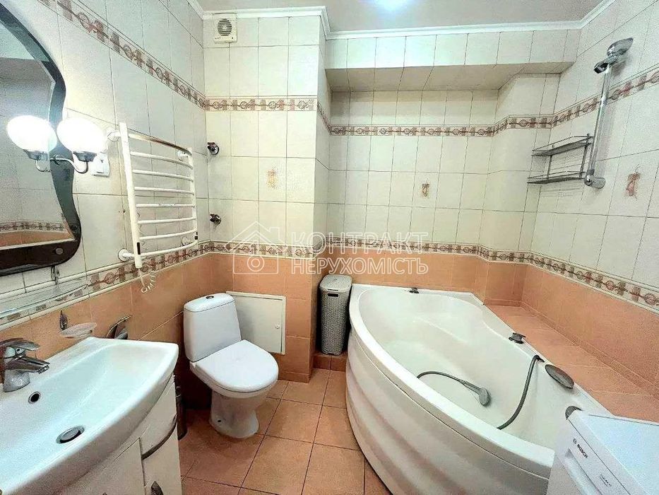 Продаж 3к кв біля метро Перемога,Олексіївка