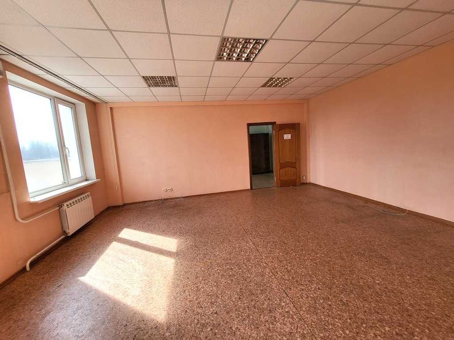 Продаж 4-х єт.приміщення вул Північне шоссе 12, поряд ДК "ЗАЛК".