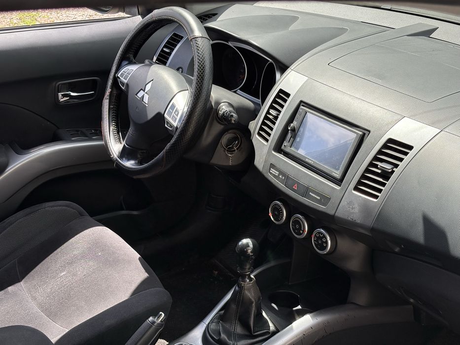 Mitsubishi Outlander 2007 2.0 Diesel Manual Klimatyzacja Car Play 7 Osobowy Hak