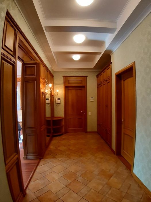 В продаже элитный 2х эт. дом на пр. Гагарина ( Одоевского)