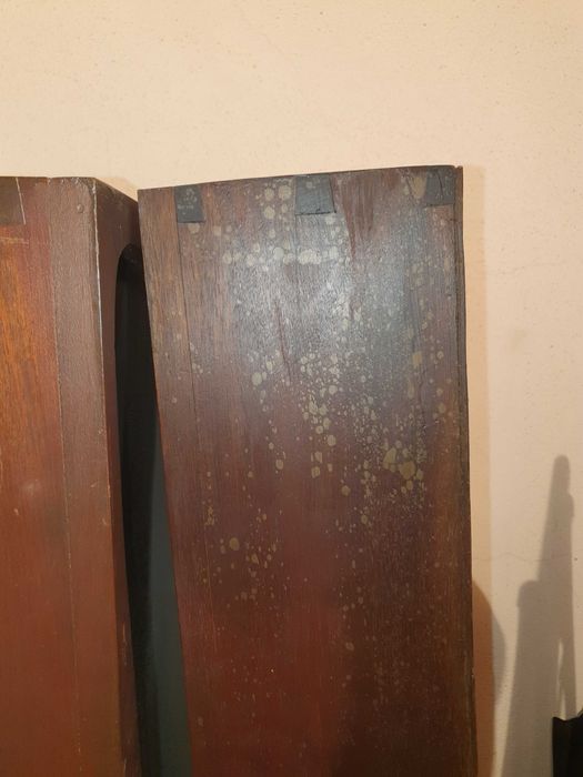 Vitrines madeira antiguidade parede