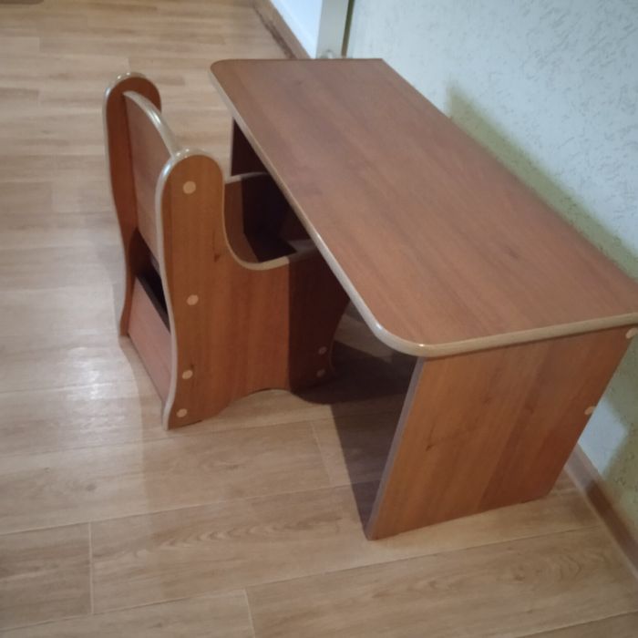 Детский стол и стул . Новый .
