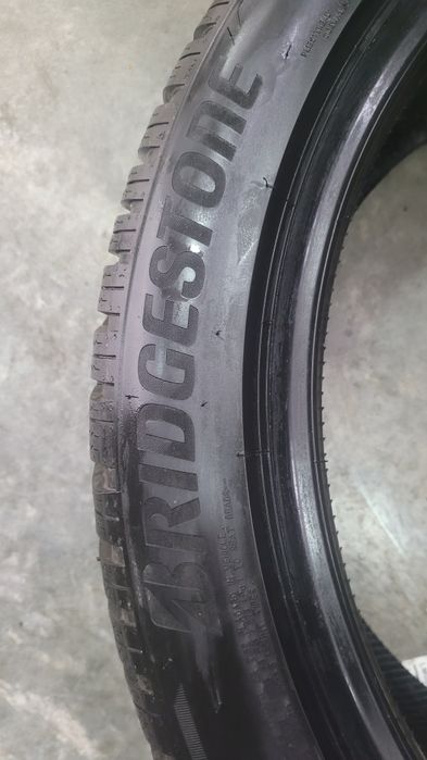 245 45 20 Bridgestone Blizzak LM 005