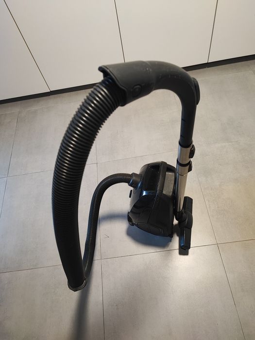 Aspirador AEG avariado - para peças