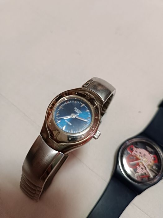 Часы наручные SWATCH.