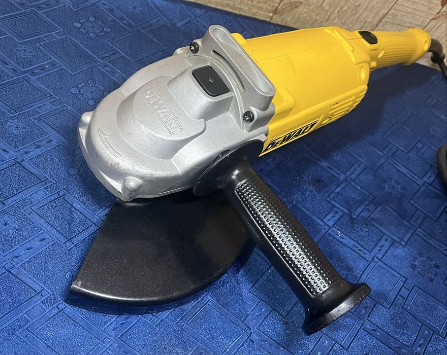 DeWALT D28492 Болгарка 230мм 2200Вт УШМ