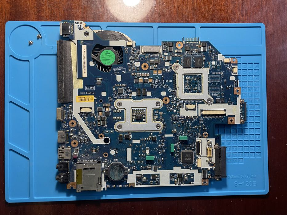 Материнська плата Acer Aspire 5750z