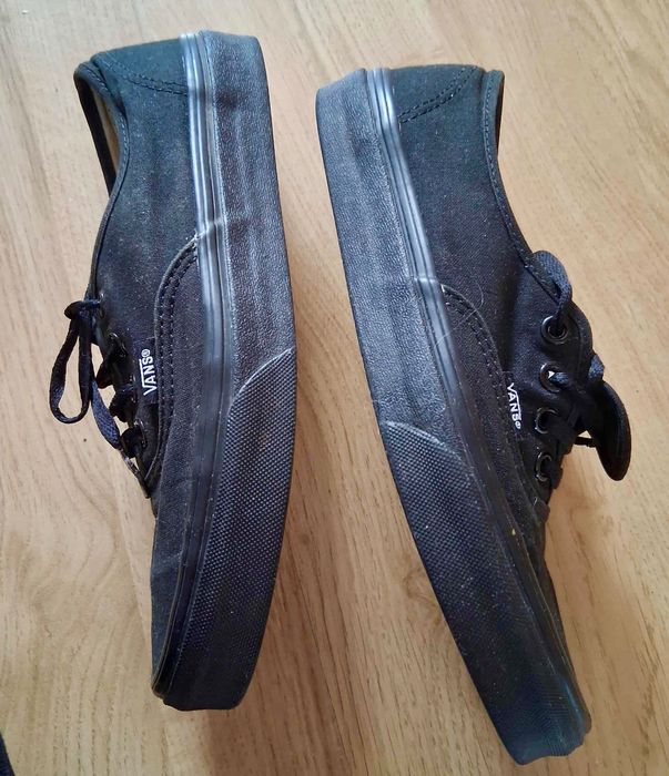 Tenisówki Vans Authentic r. 38 kolor czarny