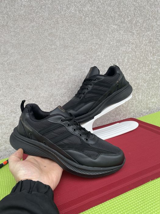 Чоловічі кросівки р 40,41.42.43.44.45