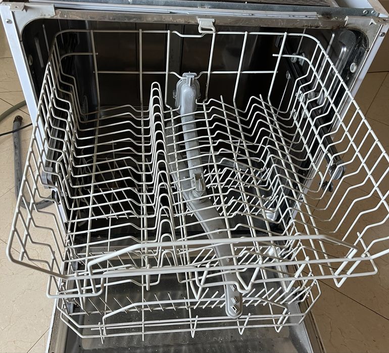 Cestos de maquina de lavar loica indesit
