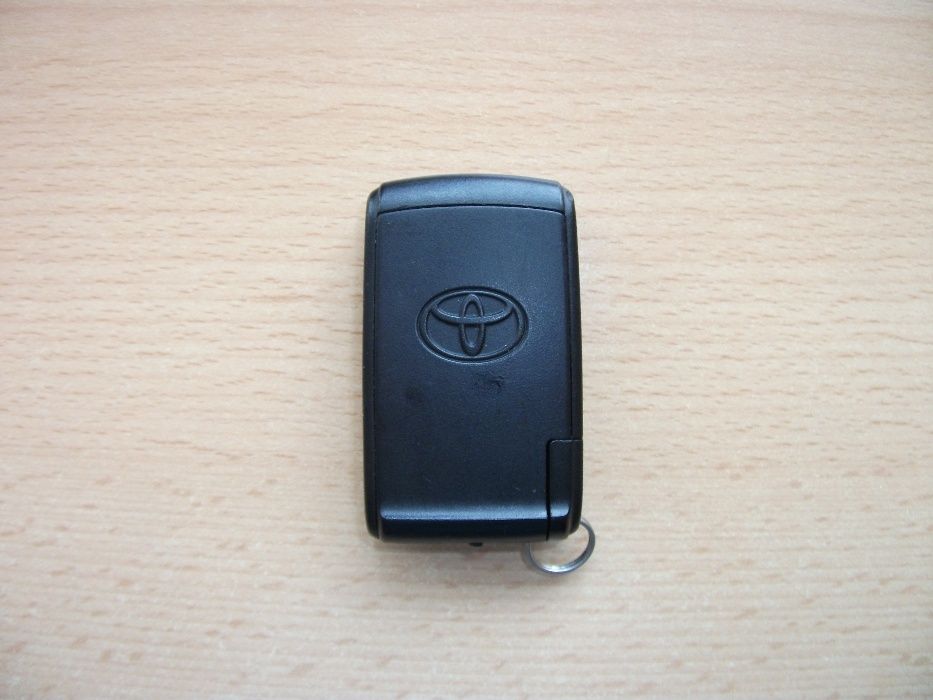 Toyota Corolla Verso kluczyk pilot programowanie kodowanie 2004 - 2008