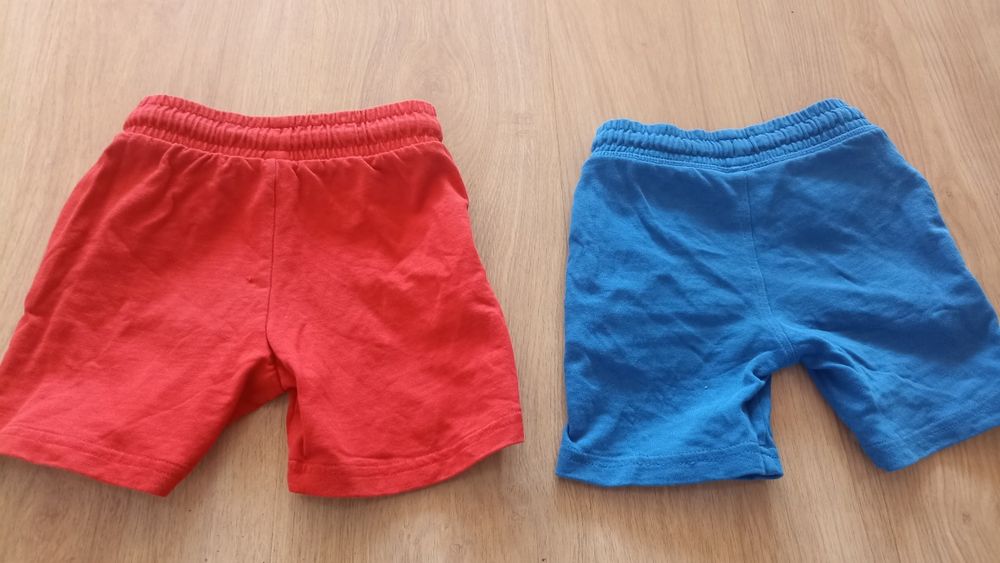 Spodenki bawełniane z kieszonkami na bliźniaki rozmiar 2/3 lata