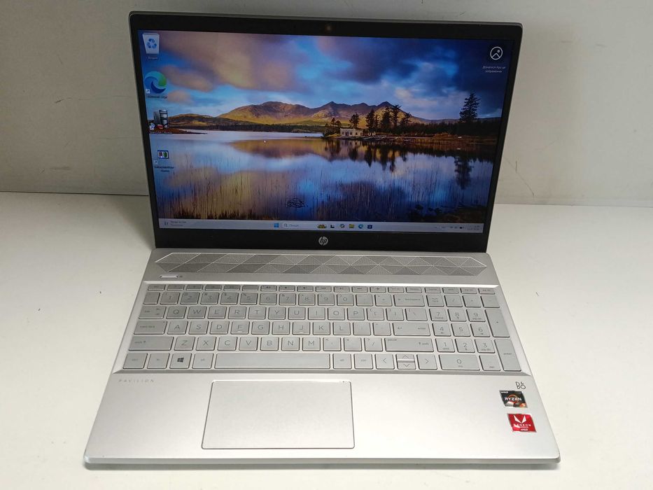 HP Pavilion 15 Ryzen 5 3500U, 8Gb, 256Gb, Radeon Vega 8, 15.6" FHD IPS