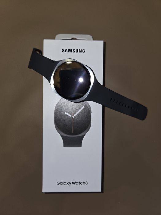 Samsung Galaxy Watch 8 40mm Bluetooth + чек
