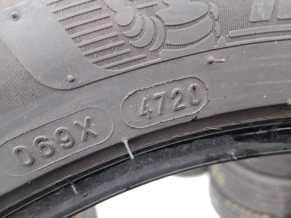 Opona używana 215/50R17 Michelin Primacy 4 1szt.