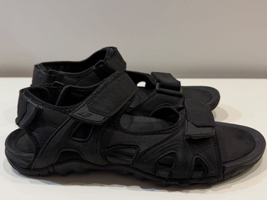 Sandały męskie 4F skórzane 40