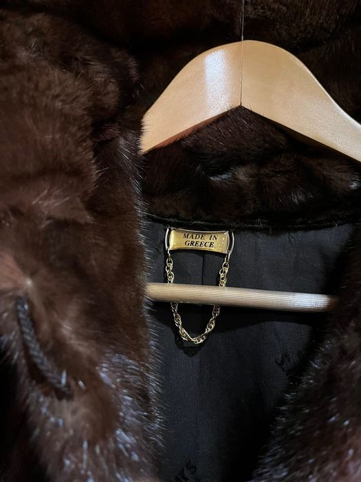 Шуба з норки коричнева