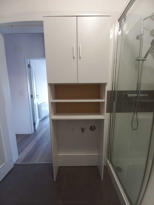 Armário de casa de banho