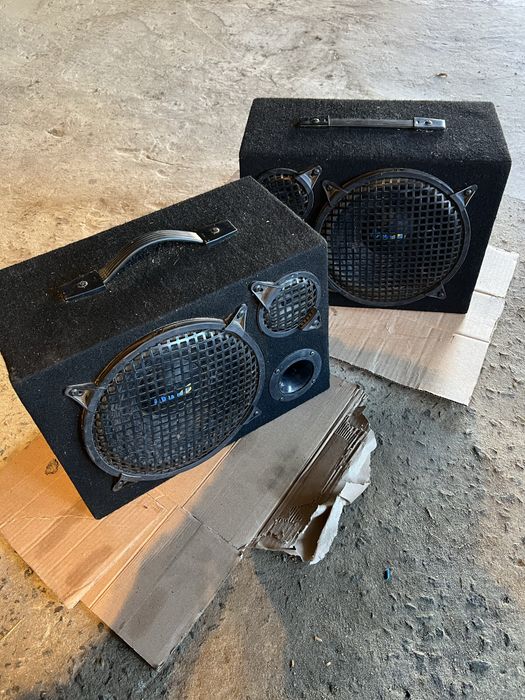 продам колонки alphard 600w