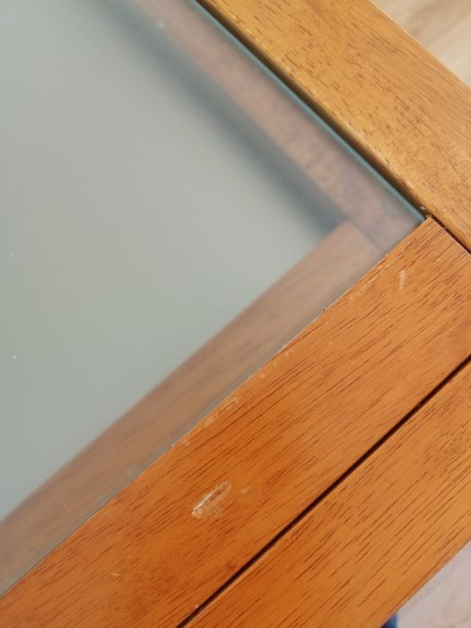Mesa extensível de madeira maciça + vidro
