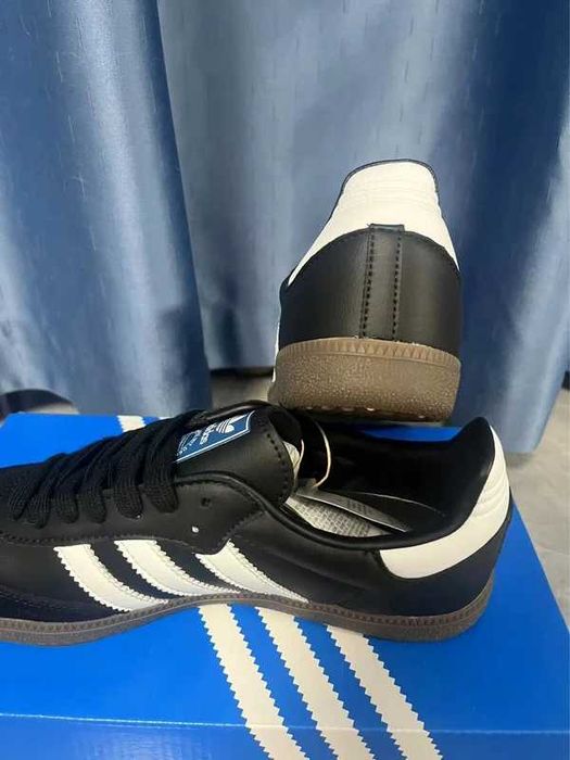 Buty damskieTrampki Adidas_Samba_OG_Black R.40