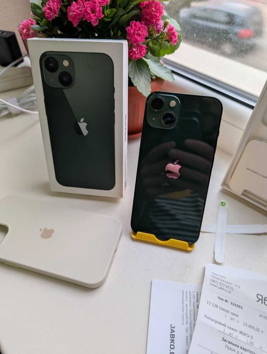 iPhone 13 ( Стан Нового. Повний комплект )