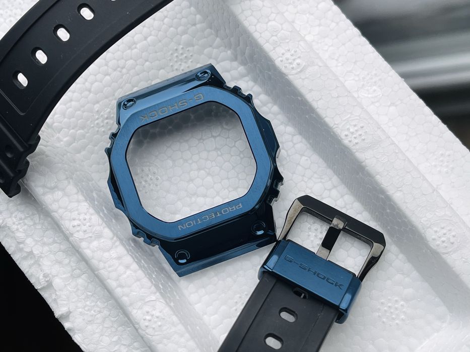 Casio GMW-B5000G-2ER pasek i bezel