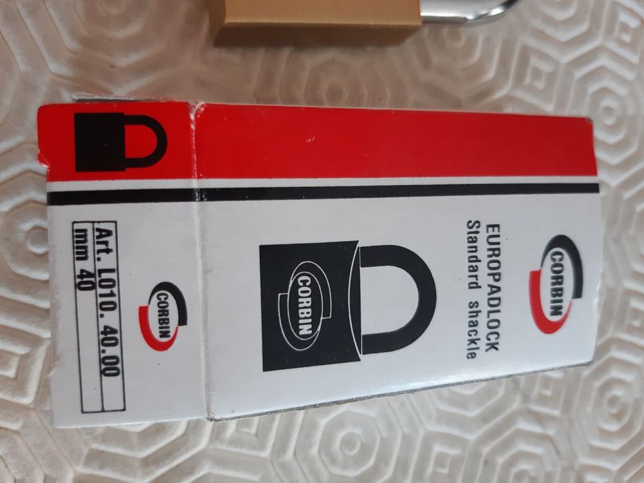 2 cadeados com correntes, novos