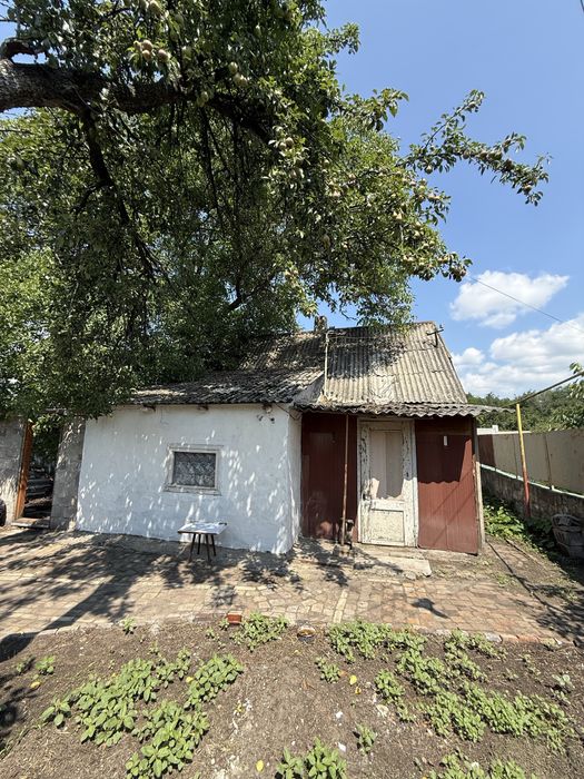 Продається будинок в місті ( район Червоного Каменю)